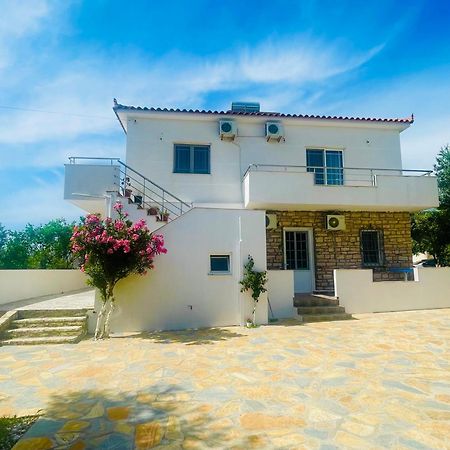 Guesthouse Dollomaja Ksamil Exterior photo