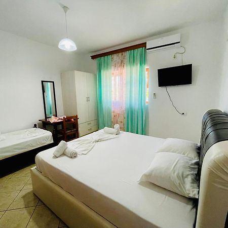 Guesthouse Dollomaja Ksamil Exterior photo